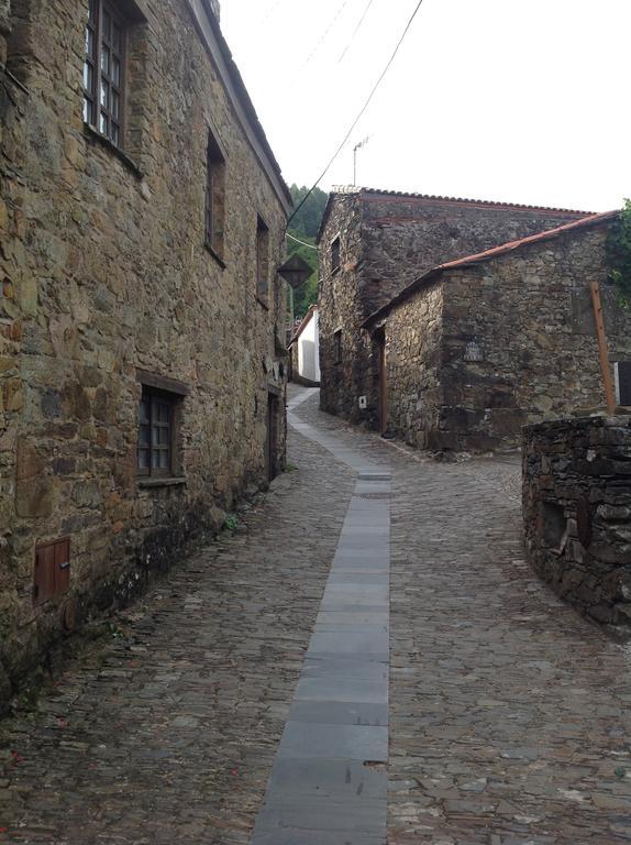 Vila Patio Do Xisto Gondramaz Exteriér fotografie